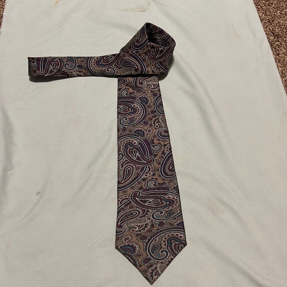 Haggar gallery paisley silk tie
